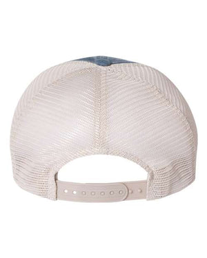 This Sportsman hat features a low-profile, white cotton visor.