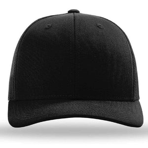 A black Richardson 112 Snapback Trucker Cap with a pre-curved visor on a white background.